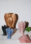 Engel Gravuren aus verschiedenem Material, z.B. Holz, Blauquarz, Obsidian, Rosenquarz