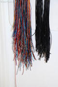 Ziegenlederb�nder 1,5 mm bunt und schwarz