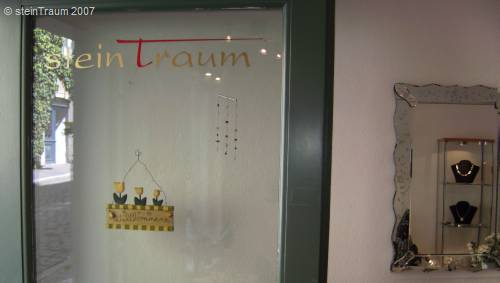 steinTraum der Eingang zum Laden